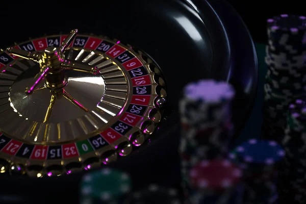 Close-up of silatogel login live dealer table on mobile with connection indicators